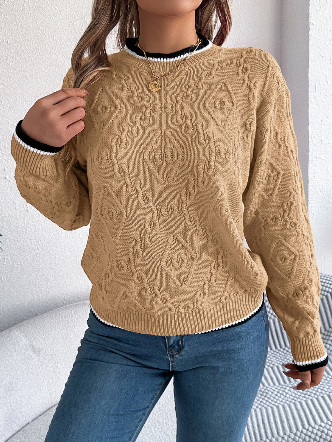 Women’s Round Neck Long Sleeve Sweater