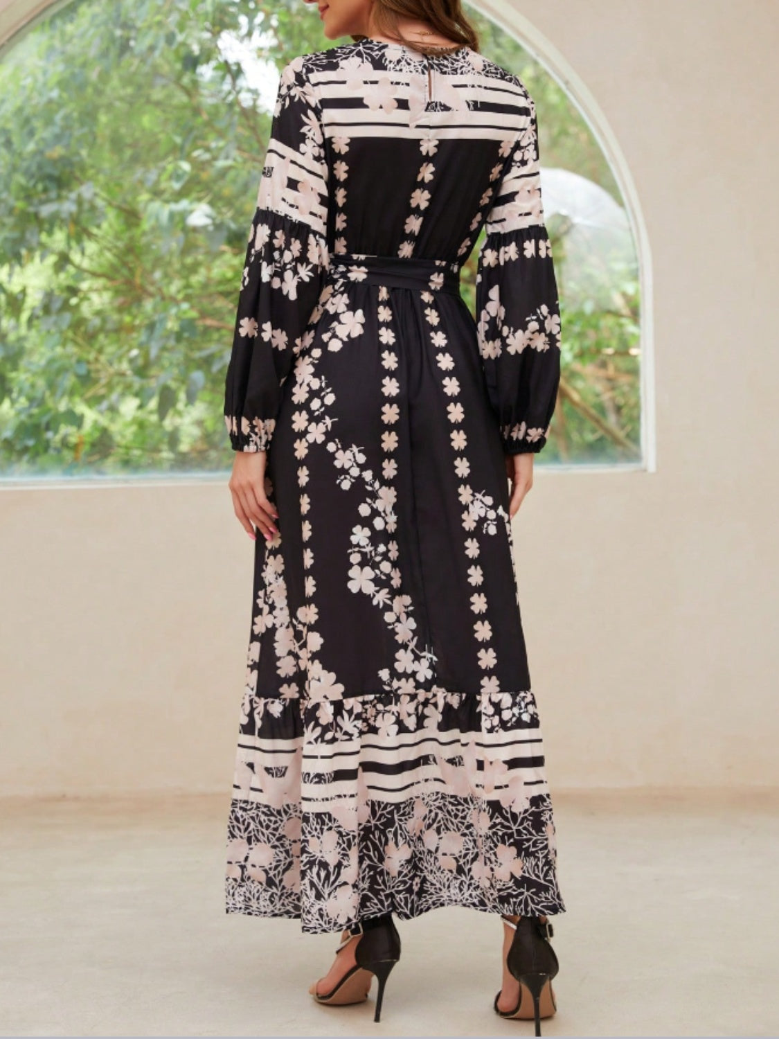 Women’s Printed Round Neck Long Sleeve Maxi Dress with Pockets