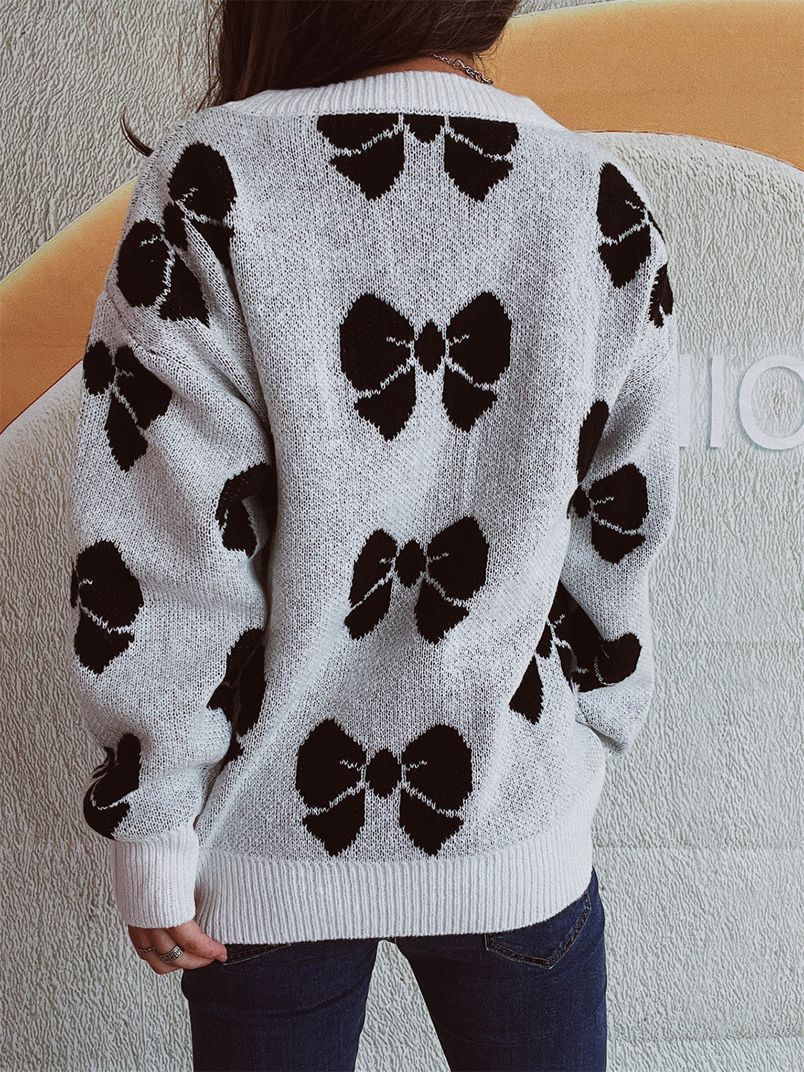 Women’s Bow Round Neck Sweater