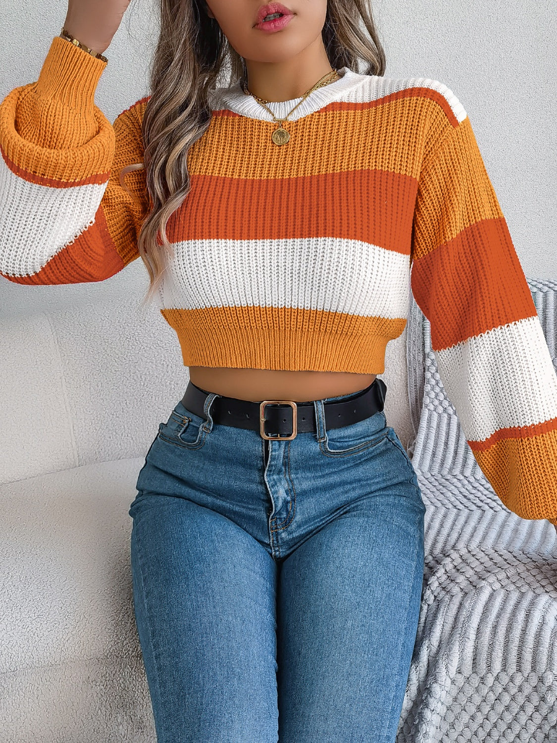 Women’s Color Block Round Neck Cropped Sweater