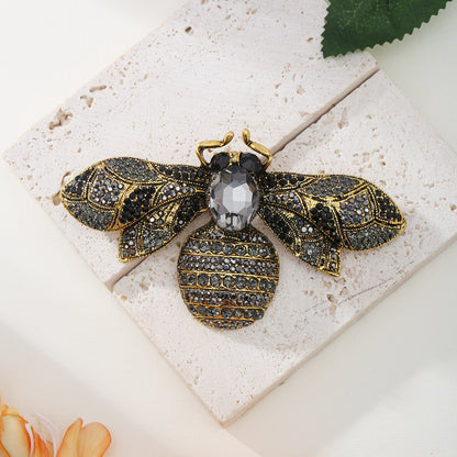 Antique Style Fully-jeweled Crystal Bee Brooch Men And Women