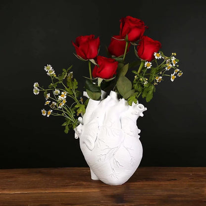 Anatomical Heart Vase for Flowers, Creative Resin Flower Pot Creative Heart Shaped Vase Countertop Desktop Ornament Table Desk Décor, White