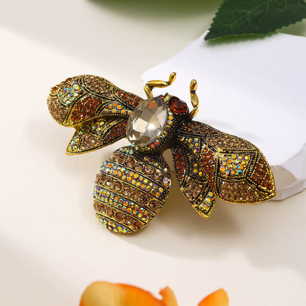 Antique Style Fully-jeweled Crystal Bee Brooch Men And Women