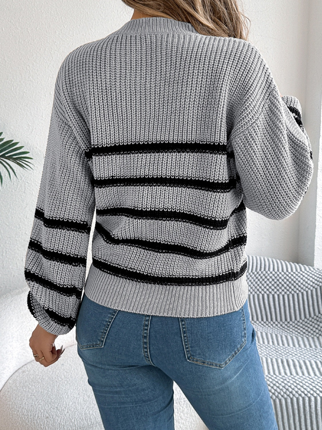 Women’s Striped Round Neck Long Sleeve Sweater