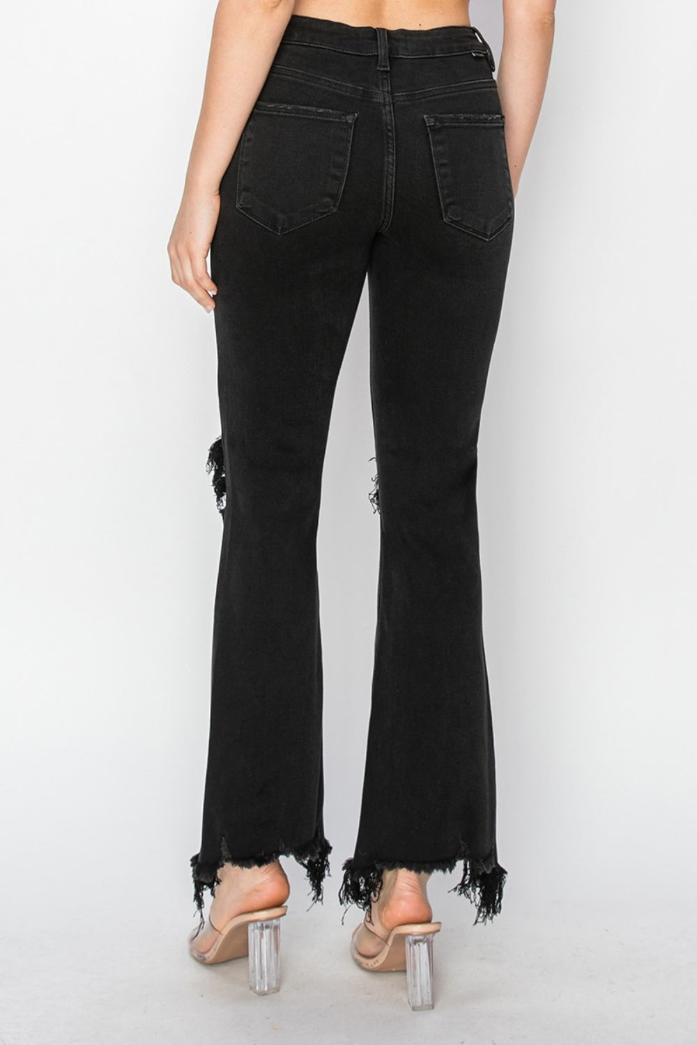 Women’s Distressed Raw Hem Jeans with Pockets