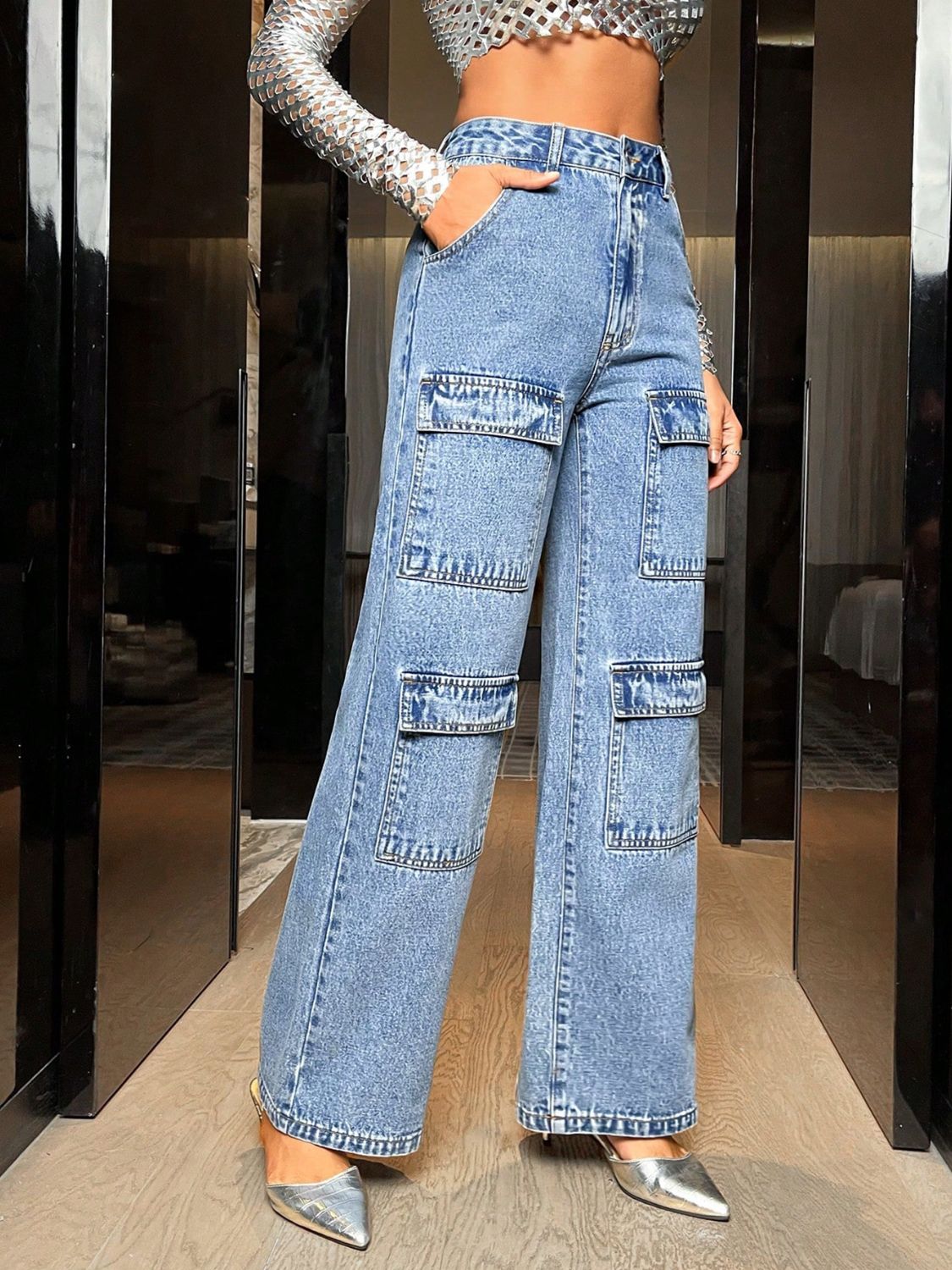 Wide Jeans with Pockets