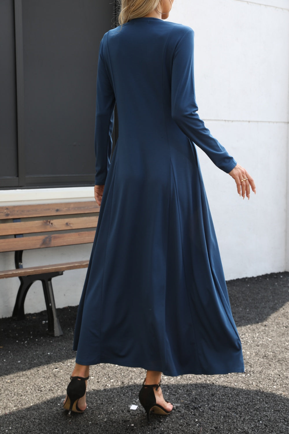 Women’s Round Neck Long Sleeve Maxi Dress with Pockets