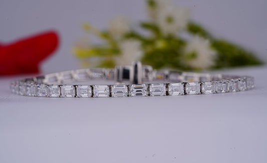 Stunning Emerald Cut Lab Grown Diamond 8.00 Ctw White Gold Tennis